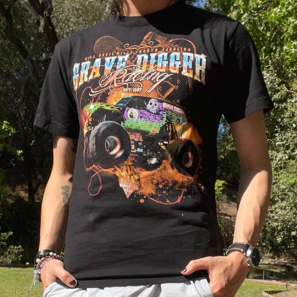 VINTAGE Grave Digger Orange Green Black T Shirt